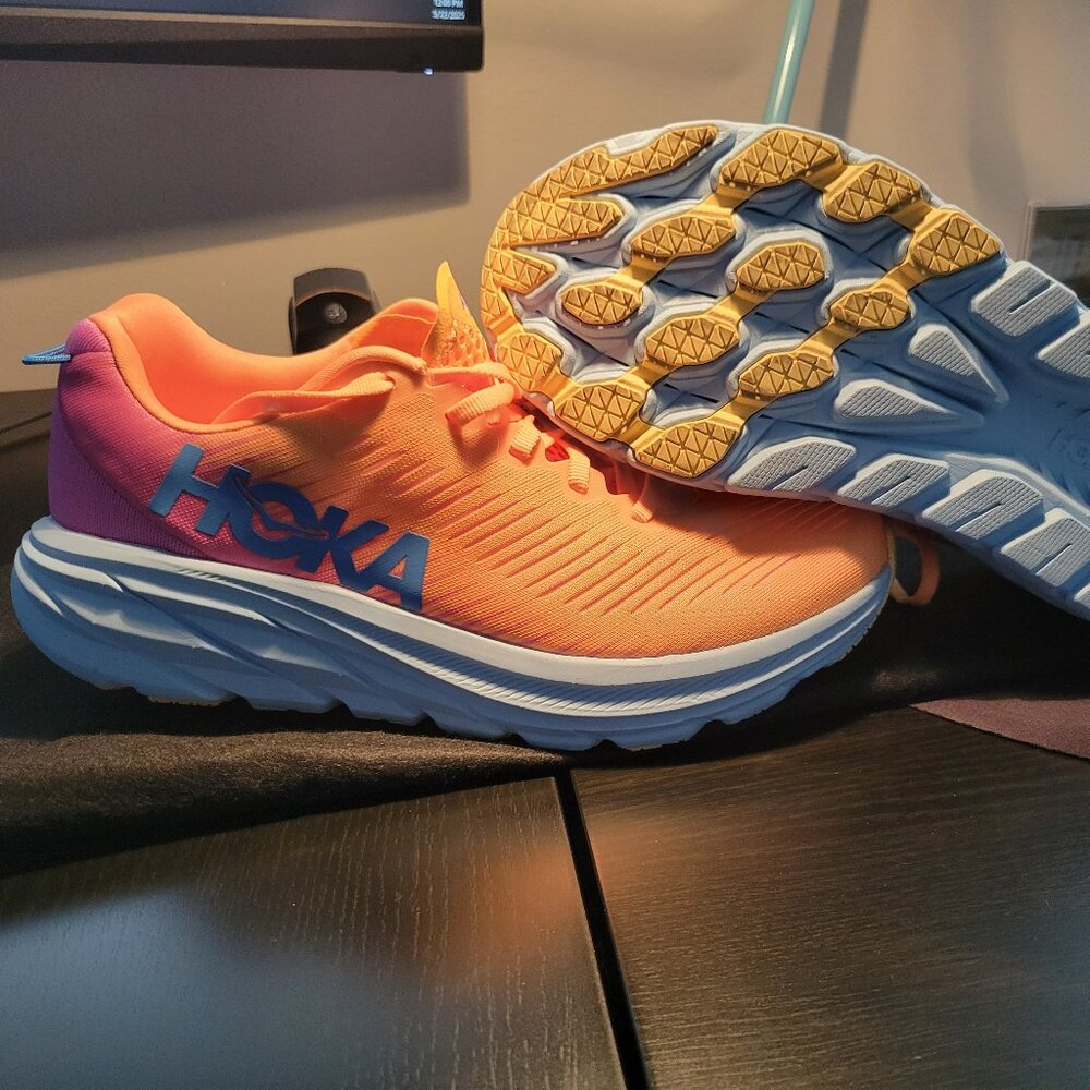 HOKA RINCON 3- WOMEN'S US SIZE 8B